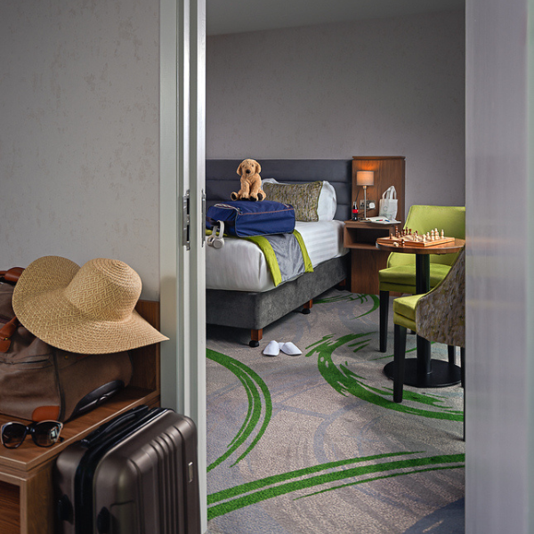 Classic interconnecting family rooms www.carltondublinairport.com